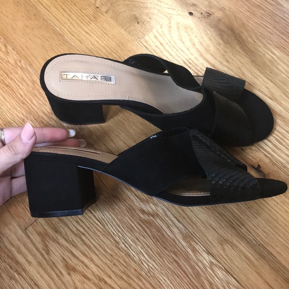NWOT TAHARI Block Heels Never Worn - Picture 5 of 7